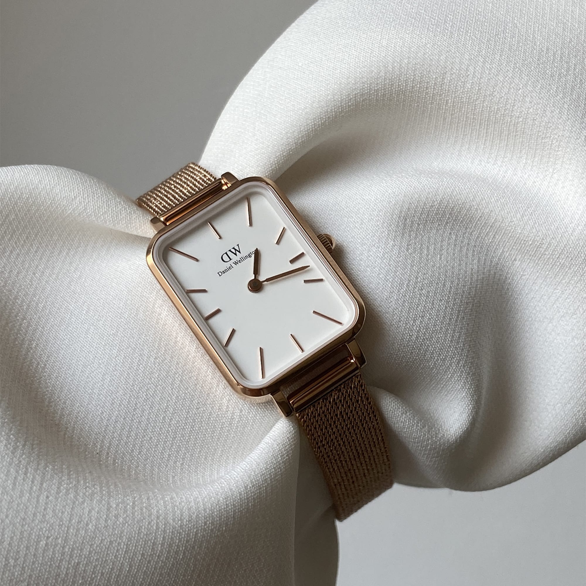 Daniel Wellington Quadro 20X26 Pressed Melrose Rose Gold & White Watch Watches Daniel Wellington