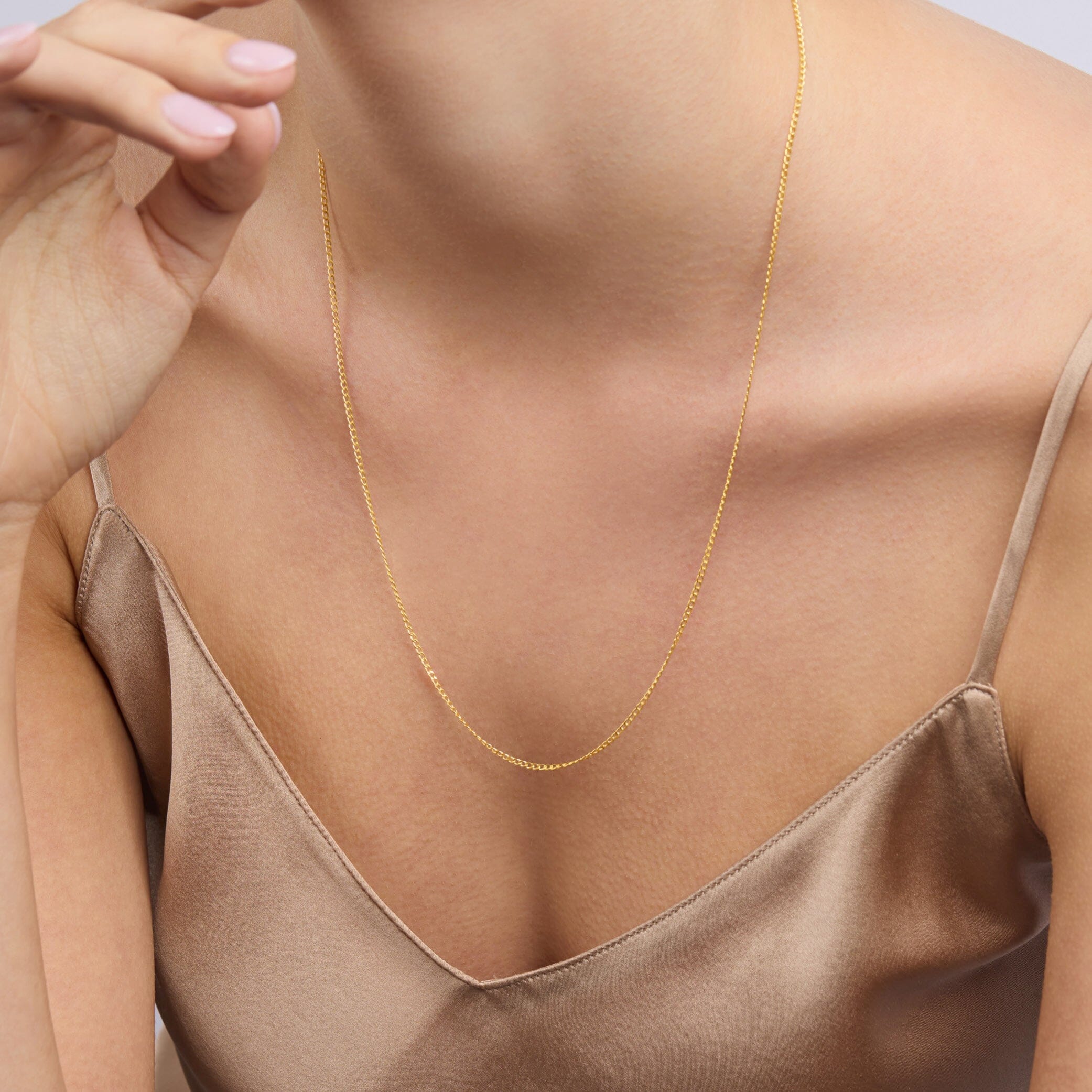 9kt Yellow Gold Diamond Cut Curb Necklace 55cm