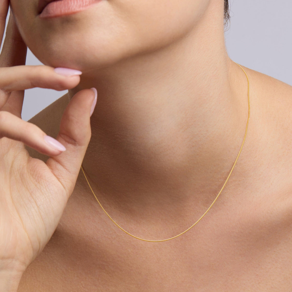 9ct Yellow Gold Fine Curb Chain Necklace 40cm Necklaces Bevilles 