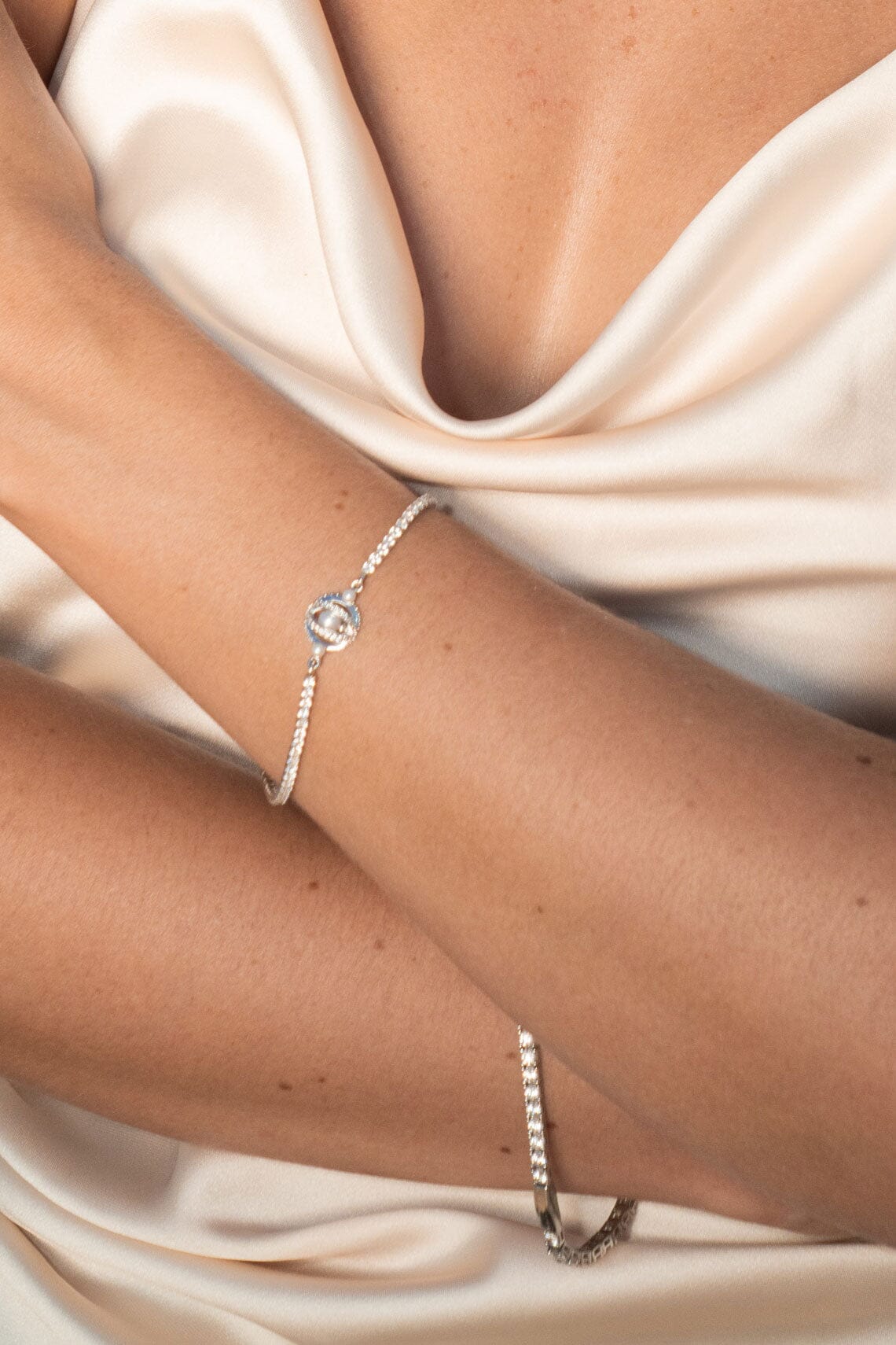 MAJESTY FRESHWATER PEARL BRACELET SILVER Bevilles Jewellers 