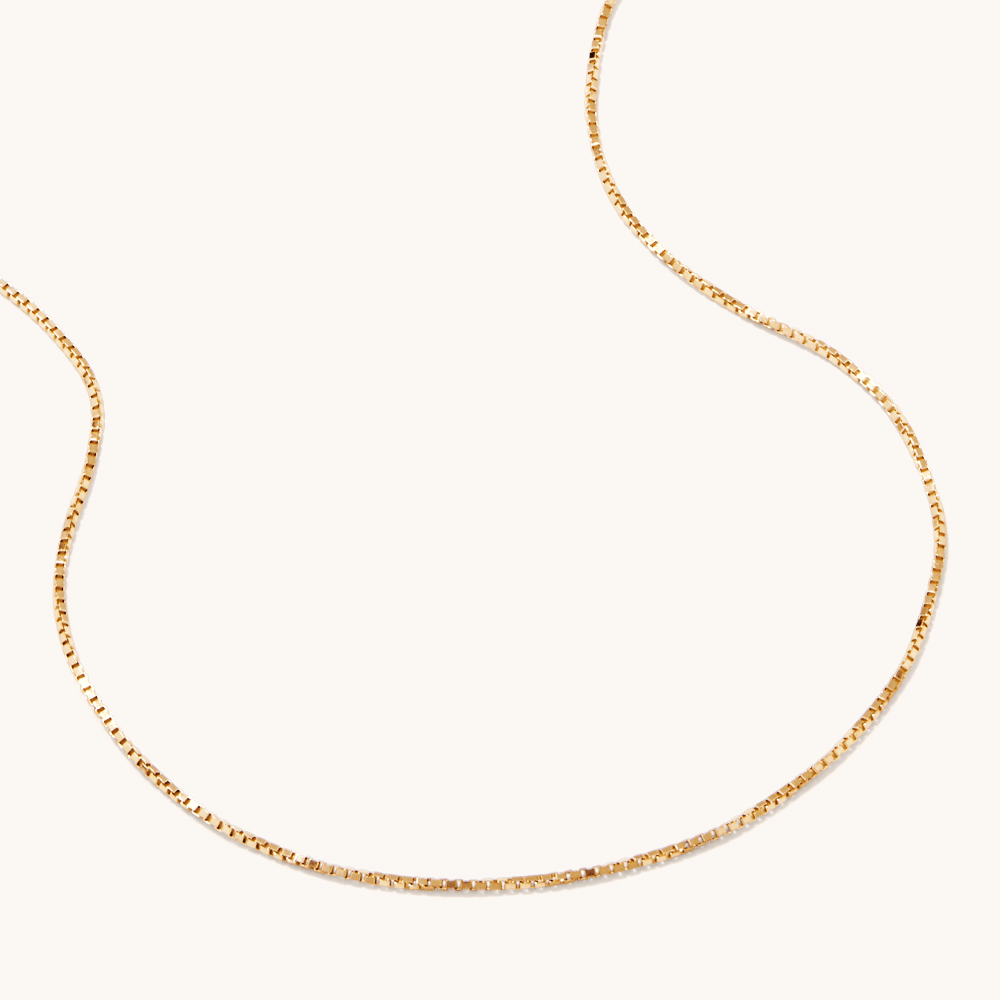 46cm Box Chain in 9kt Yellow Gold Necklaces Bevilles 
