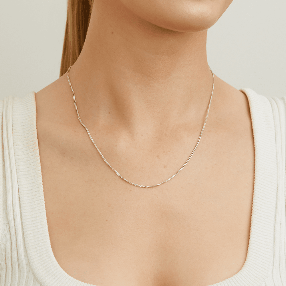 45cm 1mm-1.5mm Width Curb Chain Necklace in Sterling Silver Necklaces Bevilles 