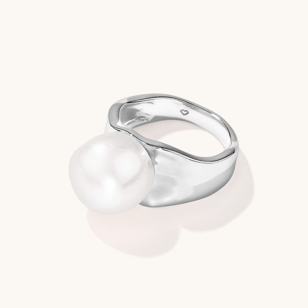 Freshwater Pearl centre Ring in Sterling Silver Rings Bevilles 