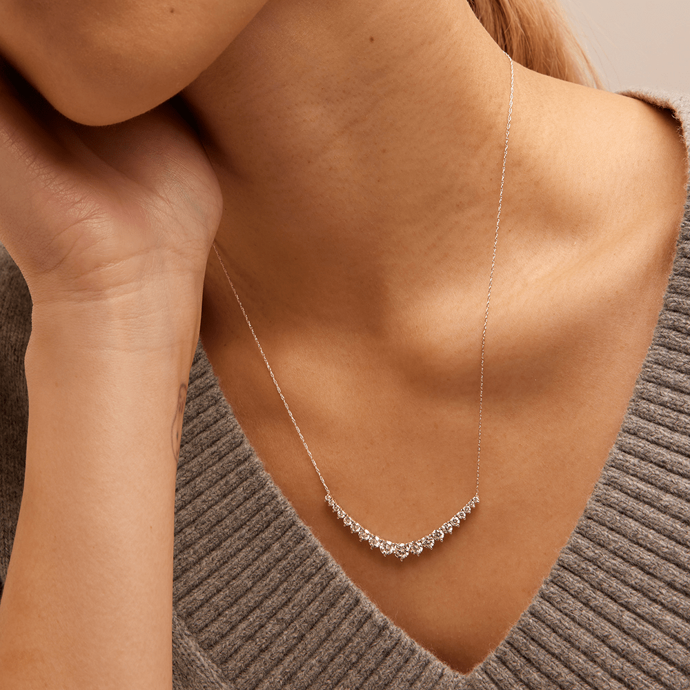 45cm Graduated Necklace with 2.00tw of Laboratory-Grown Diamonds in Sterling Silver with Rhodium Plating Pendants Bevilles 