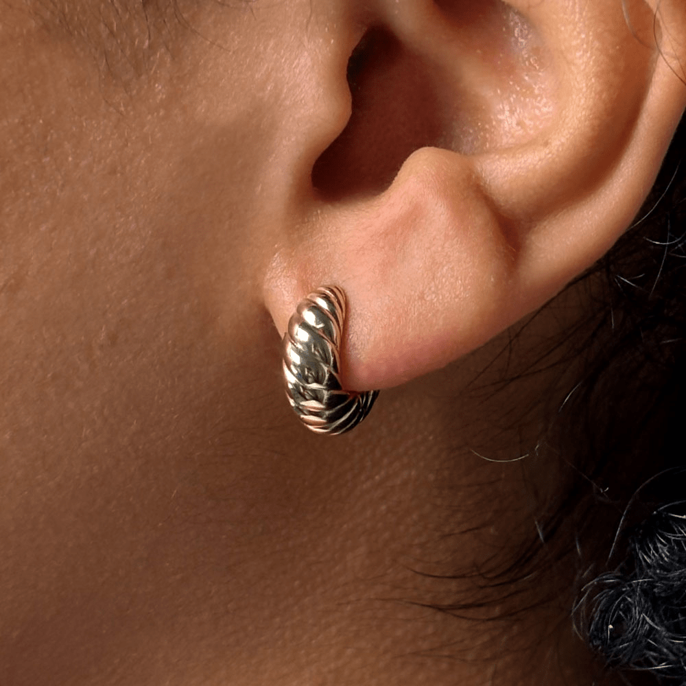 Midi Croissant Huggie Earrings in 18kt Gold Plated Sterling Silver Earrings Bevilles 