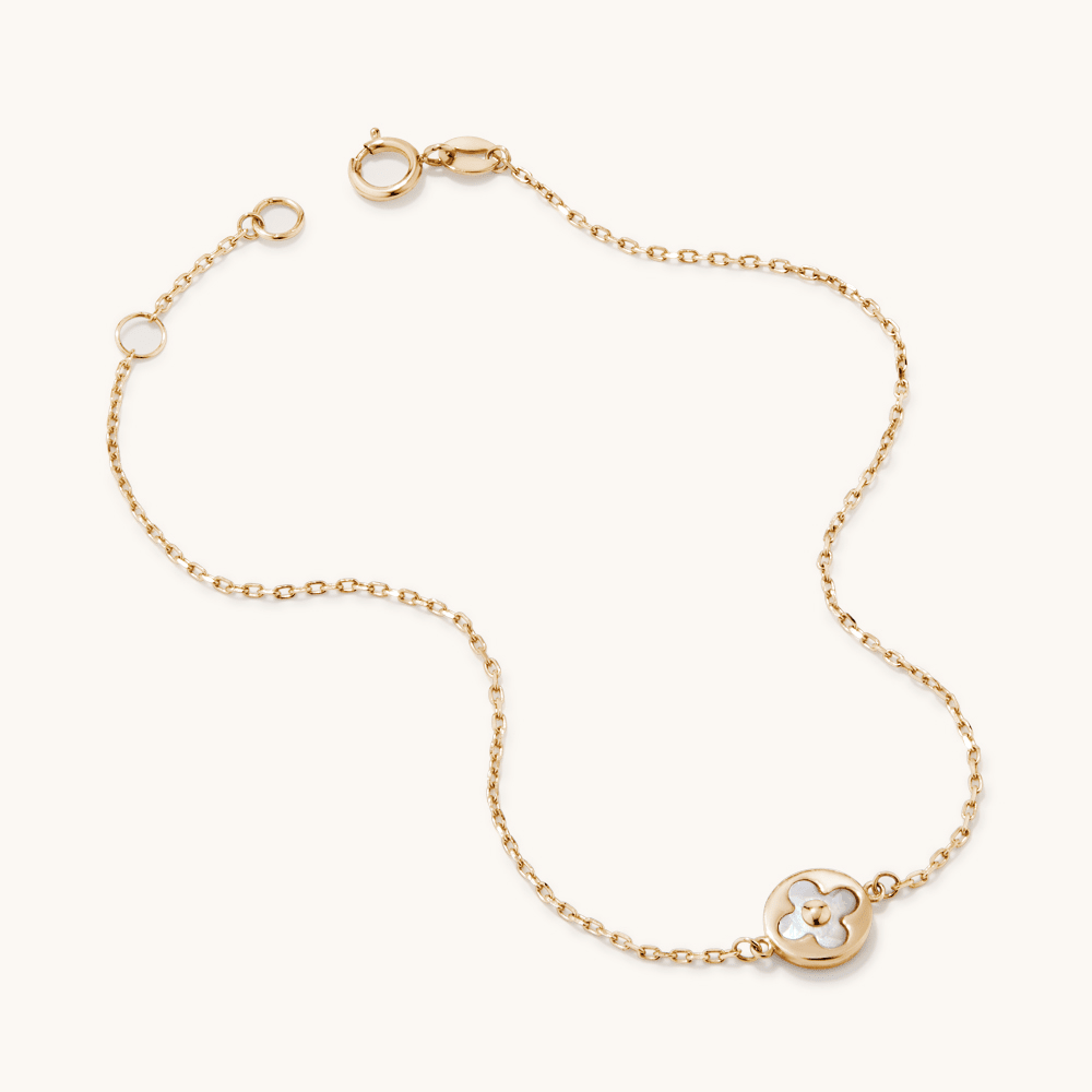 19cm Mother of Pearl Cut-out Clover Bracelet in 9kt Yellow Gold Bracelets Bevilles 