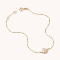 19cm Mother of Pearl Cut-out Clover Bracelet in 9kt Yellow Gold Bracelets Bevilles 