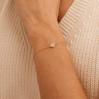 19cm Mother of Pearl Cut-out Clover Bracelet in 9kt Yellow Gold Bracelets Bevilles 
