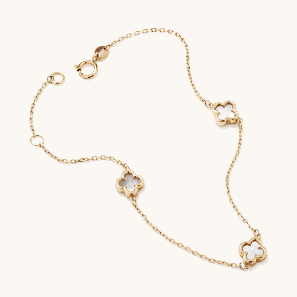 19cm Mother of Pearl Clover Station Bracelet in 9kt Yellow Gold Bracelets Bevilles 