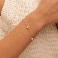 19cm Mother of Pearl Clover Station Bracelet in 9kt Yellow Gold Bracelets Bevilles 