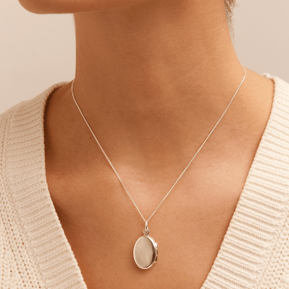 45cm Oval Locket Pendant Necklace in Sterling Silver Pendants Bevilles 
