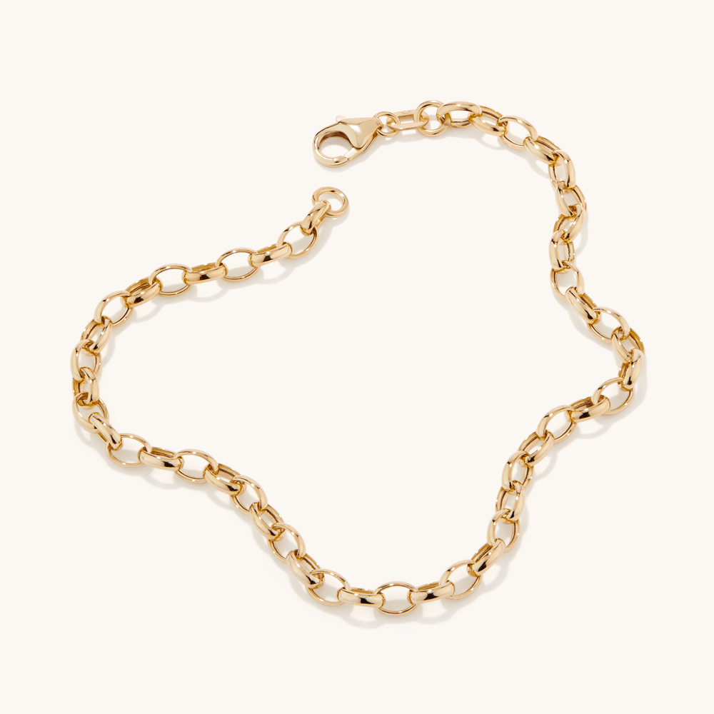 19cm Hollow Oval Blecher in 9kt Yellow Gold Bracelets Bevilles 