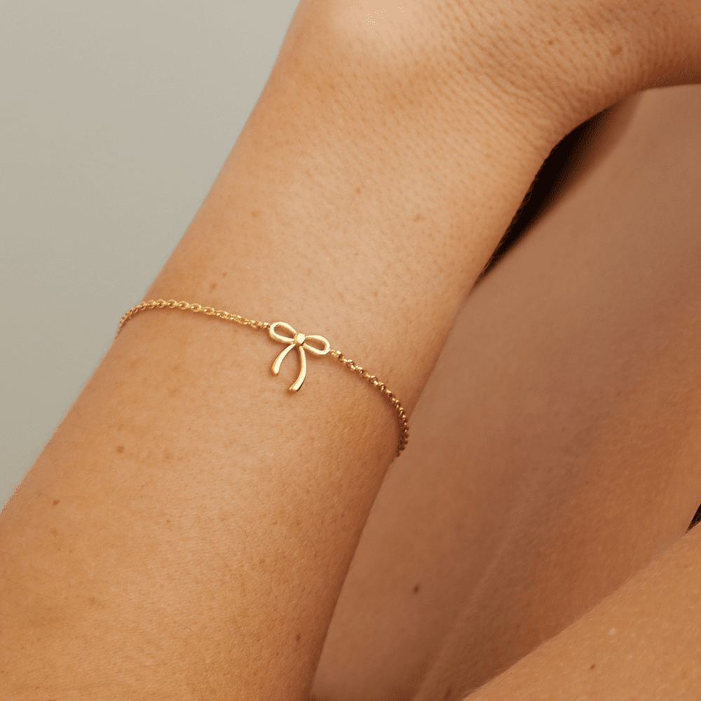 18cm Bow Bracelet in 18kt Gold Plated Sterling Silver Bracelets Bevilles 