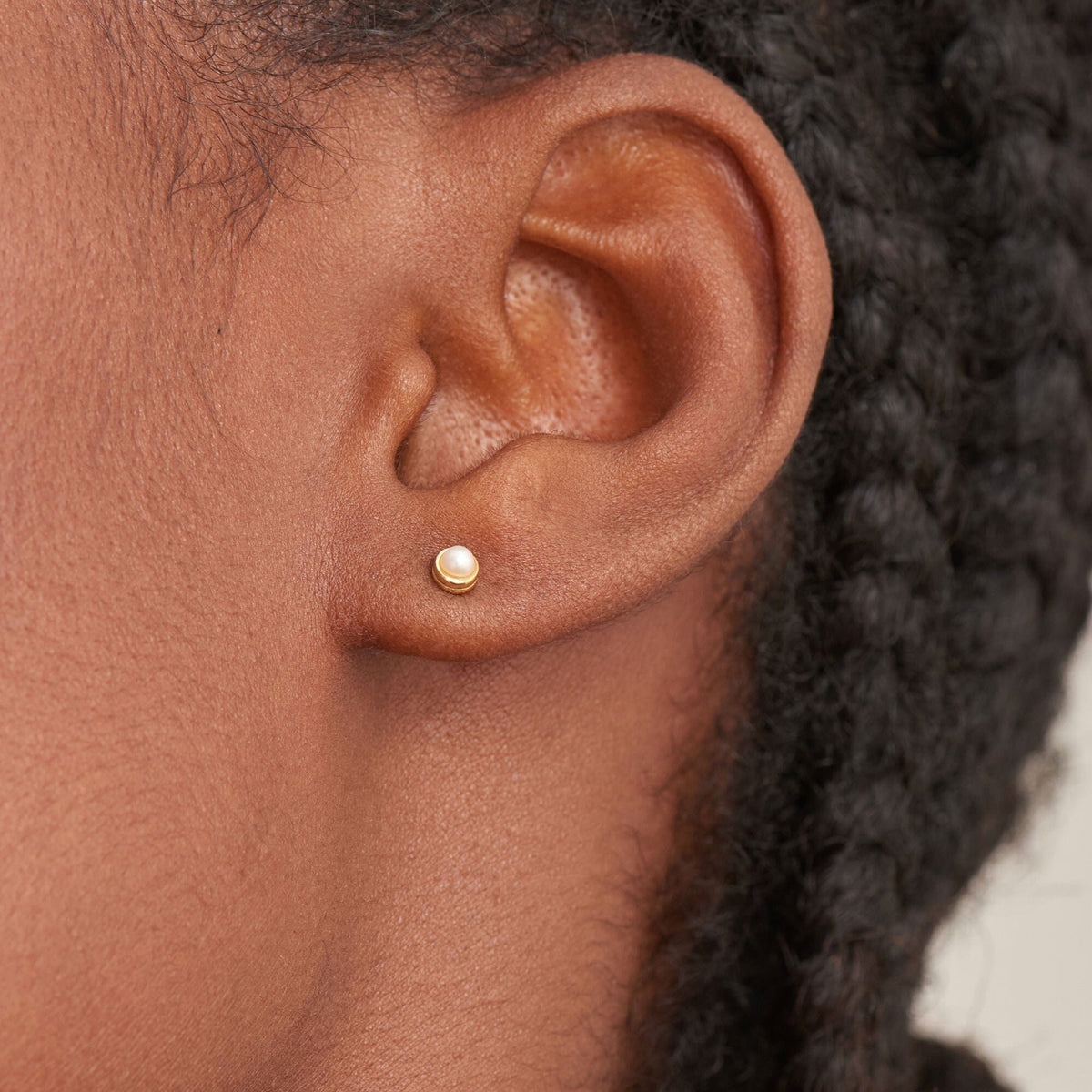 Ania Haie Gold Pearl Cabochon Stud Earrings Earrings Ania Haie 