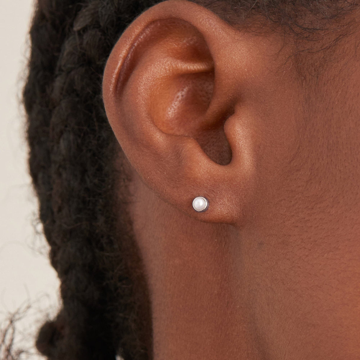 Ania Haie Silver Pearl Cabochon Stud Earrings Earrings Ania Haie 