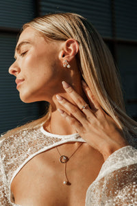 CHIC NOEL FRESHWATER PEARL LARIAT GOLD Bevilles Jewellers 