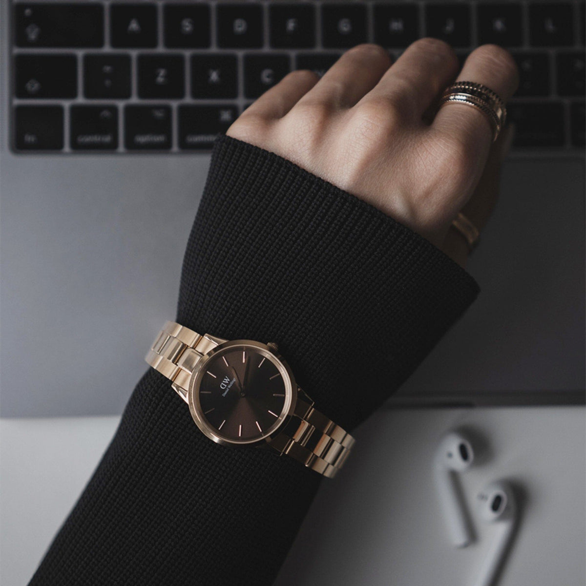 Daniel Wellington Iconic Link Amber 40 Rose Gold & Brown Watch Watches Daniel Wellington 