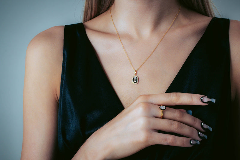GEORGINI REFLECTION RETROSPECT PENDANT GOLD & BLACK ENAMEL Georgini 