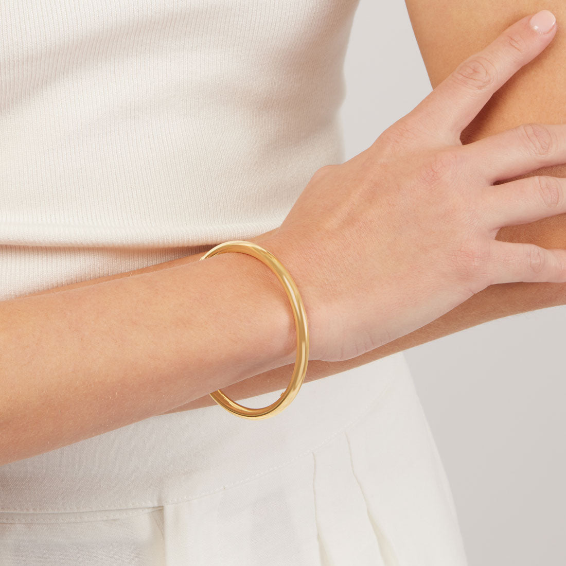 9ct Yellow Gold Silver Infused Golf Bangle Bangles Bevilles 